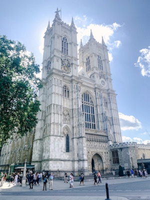 Westminster Abbey.  Photo by Alissa Bankowski on Unsplash