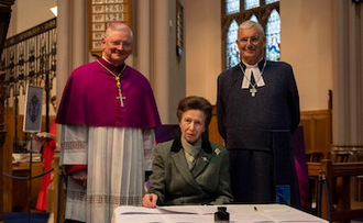 Archbishop Leo Cushley,  Princess Anne and Dr Iain Greenshields,  sign St Margaret Declaration