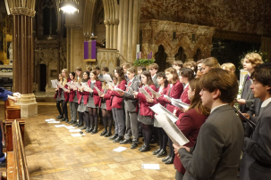Cardinal Vaughan Memorial School Choir sing at Farm Street Church  Advent Carol Service