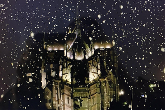 Screenshot - Snow falling in Arundel Cathedral