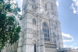 Westminster Abbey. Photo by Alissa Bankowski on Unsplash