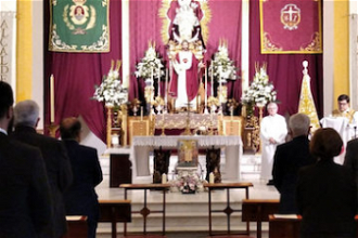 Mass in Our Lady of Palma church, Algeciras, with icon desecrated in Syria  Image: ACN