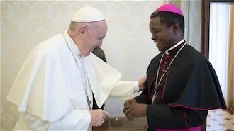 Archbishop Fortunatus Nwachukwu in meeting with Pope Francis. Image Vatican Media