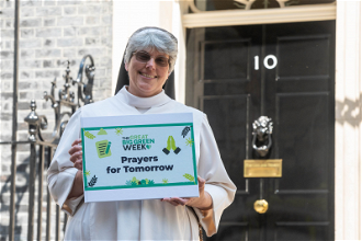 Sr Karen d'Artois OP with 'Prayers for Tomorrow' outside Number 10. Image: Joe Newman