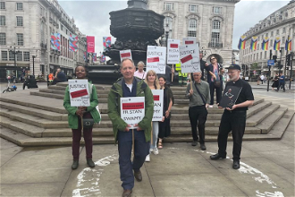 Campaigners at Piccadilly Circus  on the way to Indian High Commission - Image: Winsum Oo
