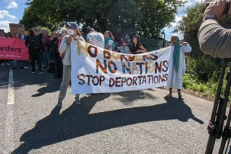 Protest at a detention centre / Care4Calais