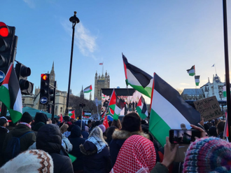 Corbyn addresses crowd. Image: ICN/PC