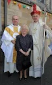 Fr Toomey, his mother Lil and Bishop Lee