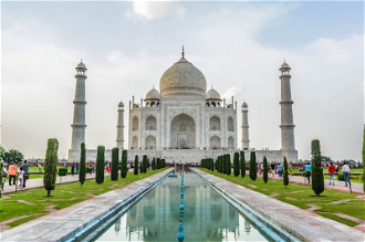 The Taj Mahal. Photo by Koushik Chowdavarapu on Unsplash