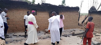 Archbishop Ndagoso visiting victims of Adama Dutse attack © ACN