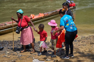 Migrants crossing Darien Gap. Image UNICEF