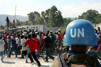 Mobs on the streets of Haiti © US Government / US Marine Corps