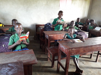 Children with their Bibles in Sierra Leone © ACN