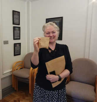 Dr Emma Gardner with Ginkgo seeds