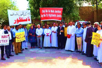Protest over the attack on Nazir Gill Masih that led to his death  © NCJP