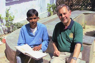 Mark Little with Indian victim Ashraf