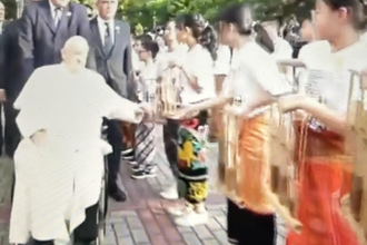 Pope Francis arriving at Jakarta's Cathedral of Our Lady of the Assumption  - Screenshot