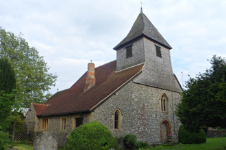 St Thomas of Canterbury Church, East Clandon. Photo: Hassocks5489, CC0, Wikimedia Commons.