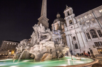 Fontana dei Quattro Fiumi (Fountain of the Four Rivers), Designed and sculpted by Gian Lorenzo Bernini, Commissioned in 1648 for the 1650 jubilee year, Piazza Navona, Rome © Alamy