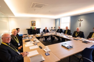 l-r: Archbishop Farrell, Archbishop Martin, Bishop Hudson, Cardinal Nichols, Greg Pope, Bishop Magee, Fr Maguiness, Bishop Keenan, Mgr McGuinness. Image: CBCEW