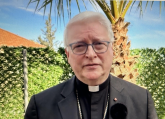 Bishop Jim Curry - Screenshot