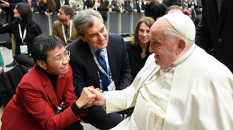 Pope meets Filipino journalist and Nobel Prize winner Maria Ressa during Jubilee of World of Communication gathering. Image: Vatican Media