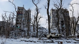 War-torn town in Ukraine's Donetsk region