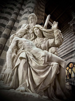 Pietà with Saint Nicodemus and Mary Magdalene,  Sculpture by Ippolito Scalza, 1579 © Christian Art
