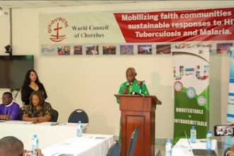 Canon Gideon Byamugisha speaking during the conference. Photo: AHF Kenya