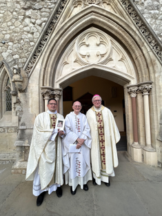 l-r: Fr Allan Alvarado Gill, Fr John Deehan and Bishop Jim Curry