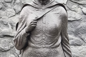 Catholic Mary Seacole, pioneer nurse and first named black women commemorated in a statue, 20I6  Bronze.by Martin Jennings on The Queen's Walk SEI. Photo Juliet Rix.