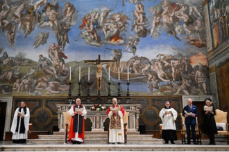 Pope Leo XIV with King Charles III and Queen Camilla in Sistine Chapel (@Vatican Media)