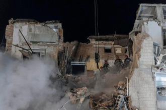 Rescue efforts continue at Ternopil residential building after Russian strikes, Credit: ANSA