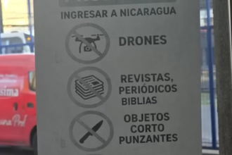 Costa Rica bus station sign states magazines, newspapers and Bibles, among prohibited items prohibited in Nicaragua. Image: CentroAmérica360