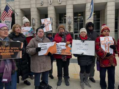 USA: Catholic groups hold prayer vigil outside ICE headquarters | ICN