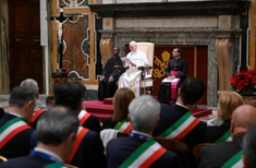 Pope addresses the Mayors