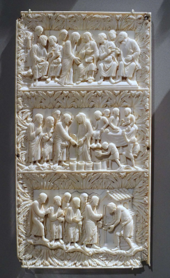 The Healing of the Leper (bottom scene) Ivory carving from Metz, France, 9th century © Bode Museum, Berlin