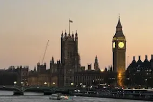 Houses of Parliament: ICN/JS