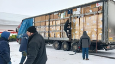 Loading up lorries - Image by Cardinal Krajewski