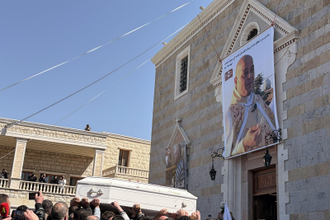 Funeral of Fr Pierre El-Rai, killed by Israel Defense Forces tank fire © L'Oeuvre d'Orient