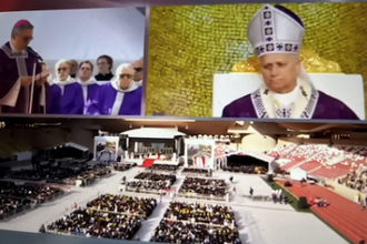 Mass in  Louis II Stadium - screenshot