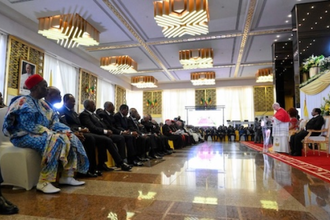 Pope Leo addresses authorities, civil society and diplomatic corps in the Presidential Palace