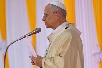 Pope at Mass in  Saurimo