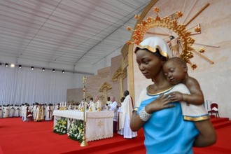 Mass at Malabo Stadium - Vatican Media