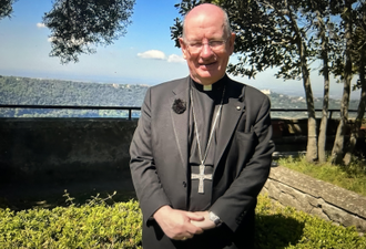 Archbishop Richard Moth - Screenshot