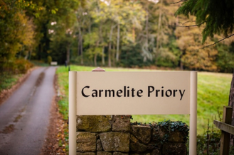 Entrance to Boars Hill Carmelite Priory