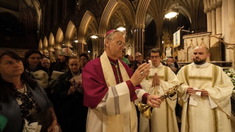 Bishop Hudson blesses relic of St Carlo Acutis