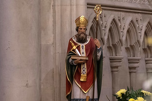 Statue of St Boniface in Cathedral Church of St Mary and St Boniface, Plymouth ©Mazur/cbcew.org.uk