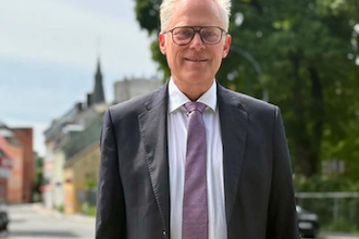 Dr Øystein Lund