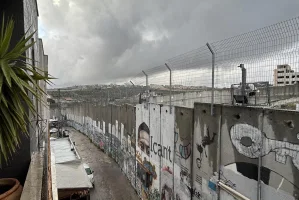 Massive Separation Wall surrounding Bethlehem. Image ICN/JS